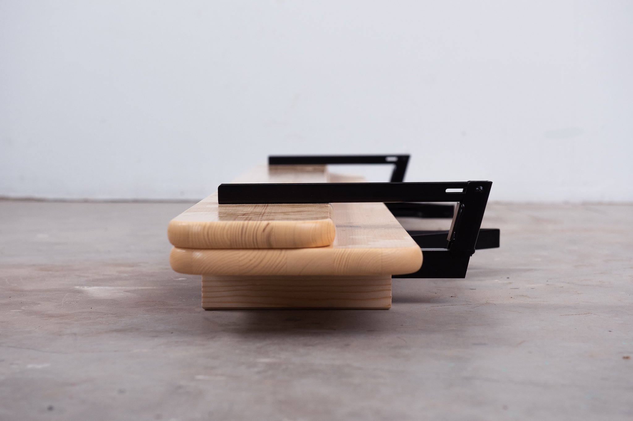 ÉDITION LIMITÉE – La Hannelore, un banc avec dossier – Canada Beergarden ÉDITION LIMITÉE – La Hannelore, un banc avec dossier – Canada Beergarden